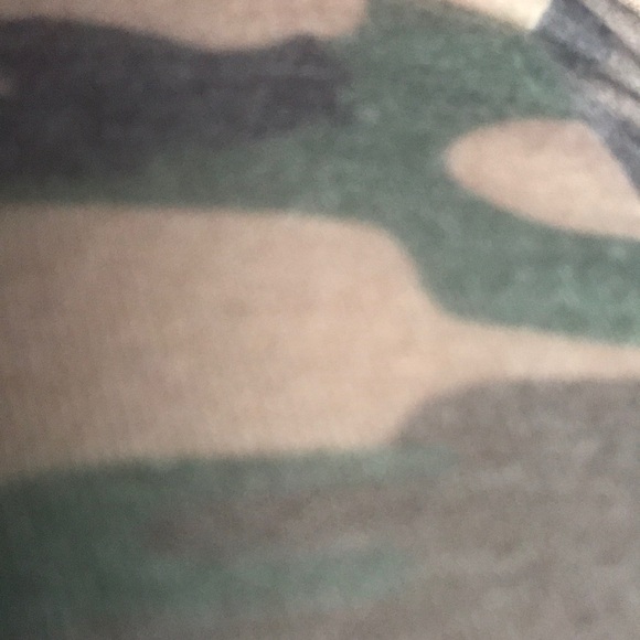 Meet your Posher, Sarah - Picture 3 of 3